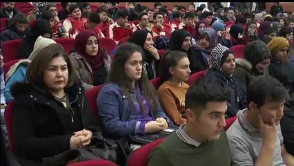 Mersin'de 'Gençlik buluşuyor' konferansı