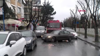 İstanbul- Yıkım Sırasında Kaldırıma Kolon Devrildi