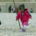 The world s tallest man, Sultan Kosen, and the shortest woman, Jyoti Amge, visited Egypt s Giza Pyra