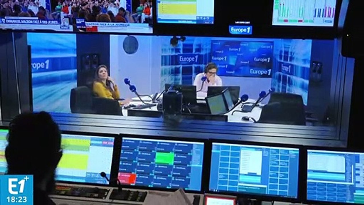 En Bourgogne, Emmanuel Macron exhorte les jeunes à se saisir du "grand débat"