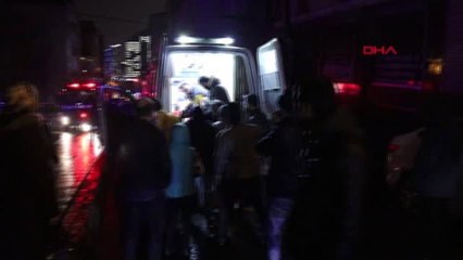 Bağcılar'da Elektrik Panosu Yangını Dumandan Etkilenen 21 Kişi Hastaneye Kaldırıldı 2