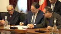 الحكومة التونسية واتحاد الشغل يتوصلان لاتفاق وينهيان خلافهما