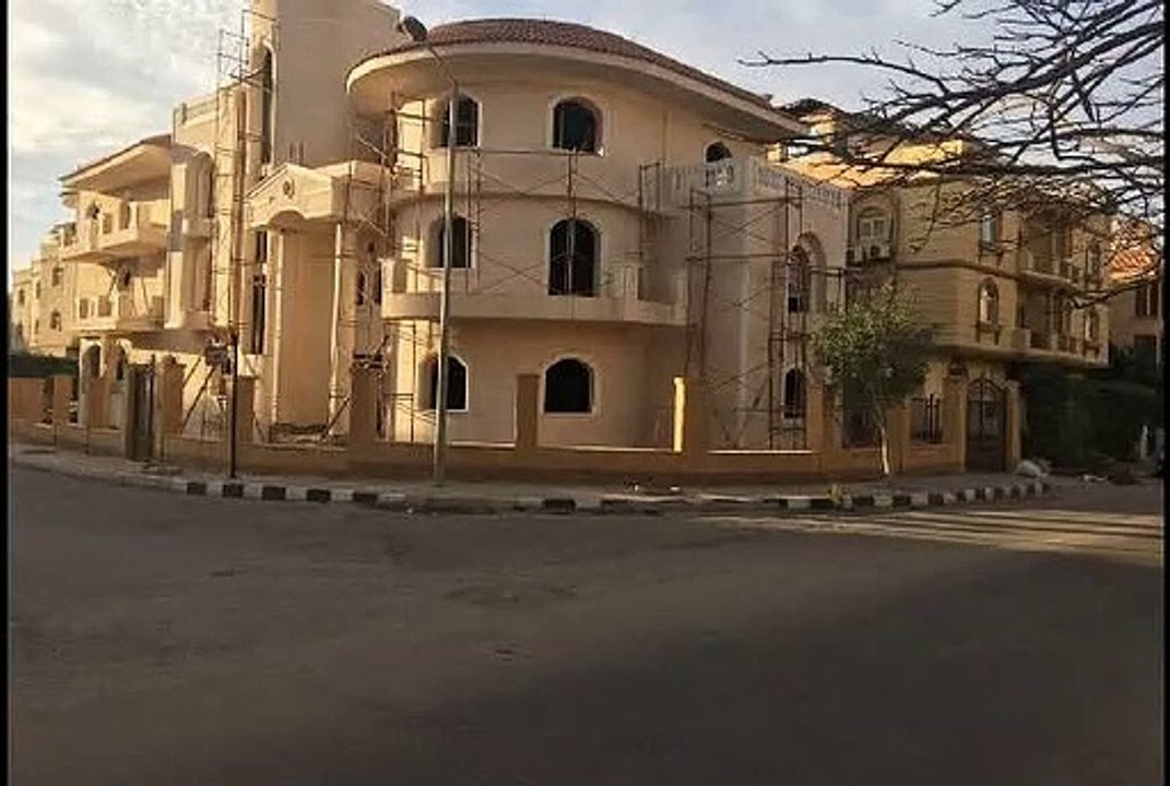 فيلا مستقله للبيع بموقع مميز في جيت 6 مدينة الرحاب