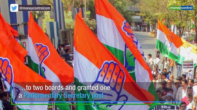 Karnataka CM Kumaraswamy woos disgruntled Congress MLAs with plum posts