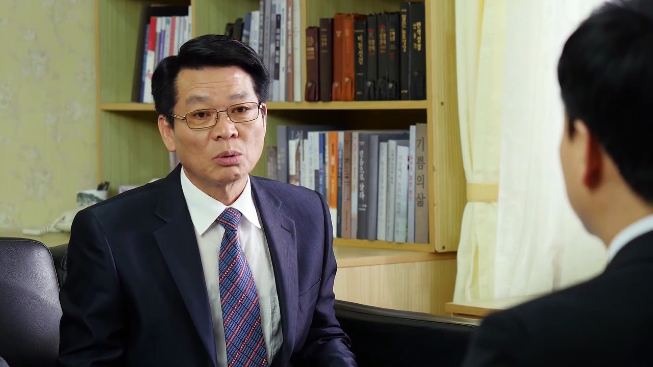 Filme evangélico "Abençoados são os pobres em espírito" Trecho 1 – Explorando a causa de Igrejas desoladas