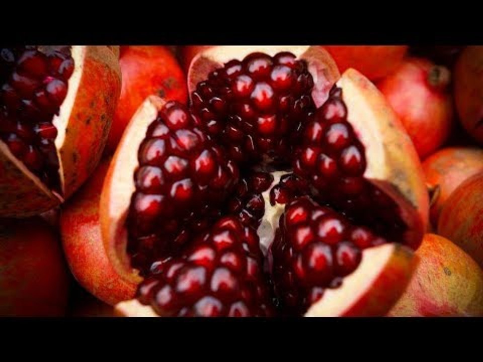 Health Benefits of Pomegranate: Better Sex, Cancer Prevention and 8 Other Reasons to Eat the Fruit