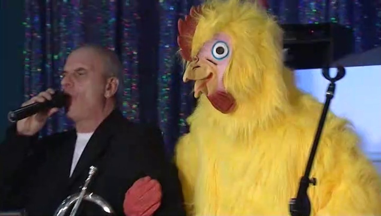 Arrête ma Poule  par l' Orchestre Christophe Demerson