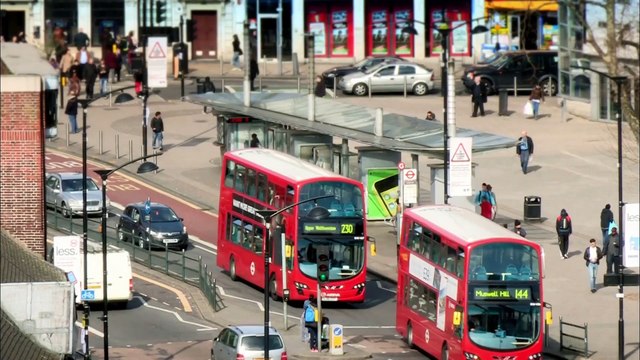 Running Riot - Teenage Crime in the UK ( Crime Documentary)