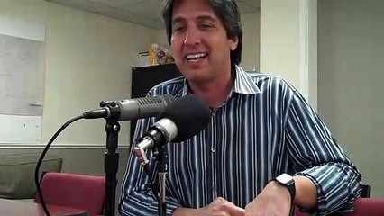 RAY ROMANO TALKS ABOUT DOING STAND UP COMEDY