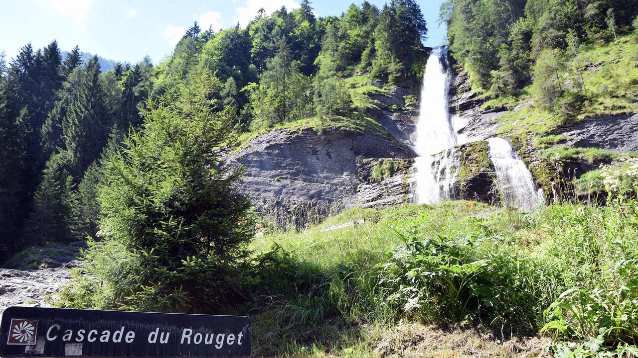 Balade en moto dans les ALPES, CASCADE du ROUGET