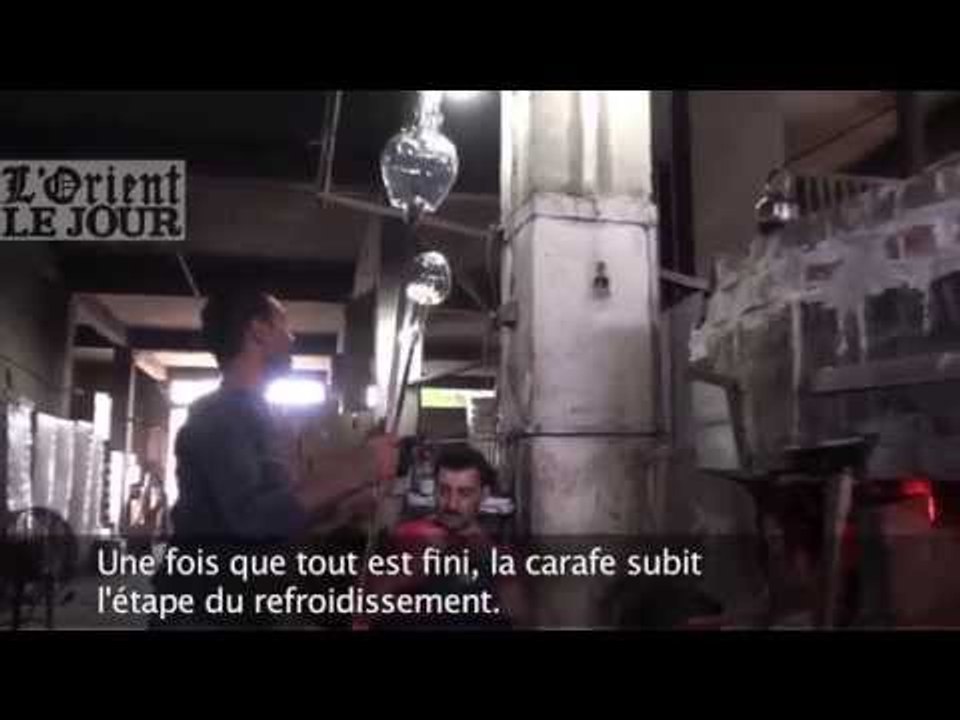 À Beddaoui, au fond de l’usine, trois souffleurs de verre - L'Orient-Le Jour