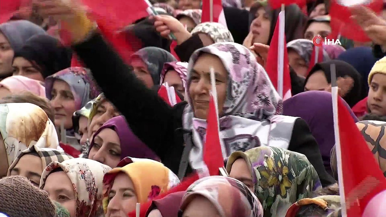 Cumhurbaşkanı Erdoğan: 'Bizim şu anda Cumhur İttifakımızın iki ayağı vardır. AK Parti ve Milliyetçi Hareket Partisi. Cumhur İttifakı'nın içerisinde başka bir parti yoktur'