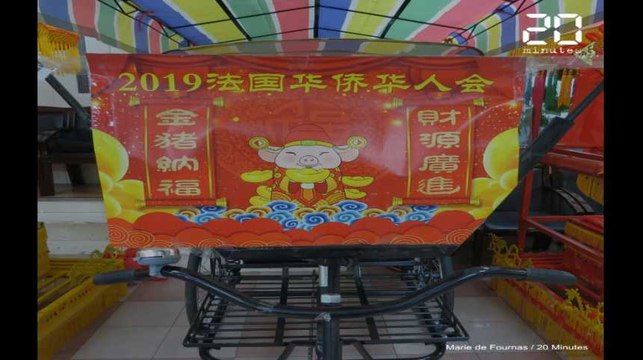 Les préparatifs du défilé du nouvel An chinois à Paris