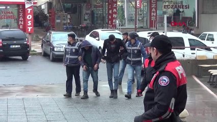 Kahramanmaraş'ta 7 Aracın Aküsünü Çalan 3 Kişi Tutuklandı