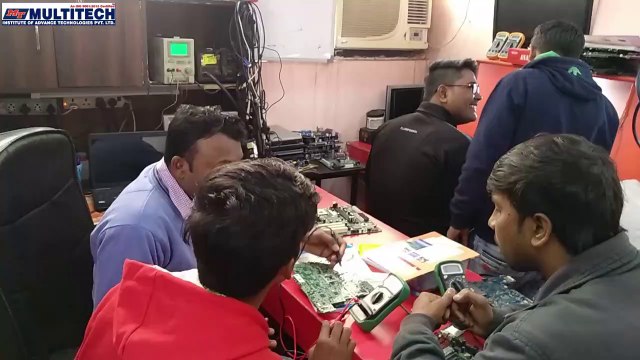 Desktop and Laptop Chip Level Repairing Class in Multitech Institute Delhi
