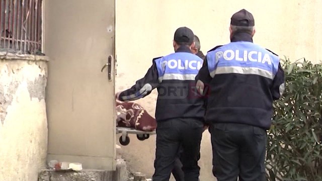 Report Tv-Mbyti gruan në gjumë në Vlorë/ Krimet e Rënda lënë në burg 57-vjeçarin Teodor Lera
