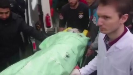 터키 붕괴 아파트에서 16세 남자 구조..."사망자 14명" / YTN