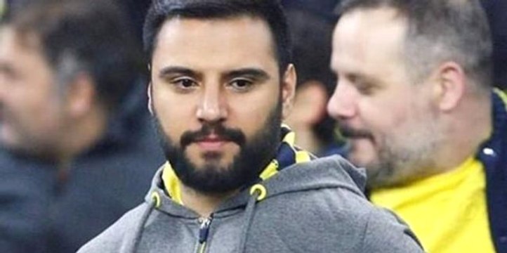 Ünlü Şarkıcı Alişan, Kayserispor-Fenerbahçe Maçının Hakemi Alper Ulusoy'a Ateş Püskürdü