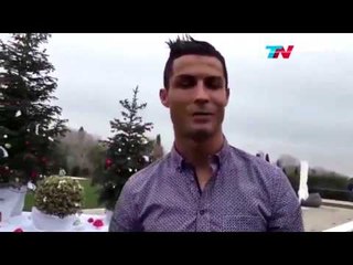 Vive como puede: Cristiano Ronaldo presenta su lujosa mansión