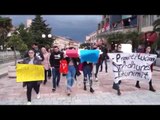 Ora News - Abuzimet me të mitur, studentët e Shkodrës protestojnë për rastin e Kavajës