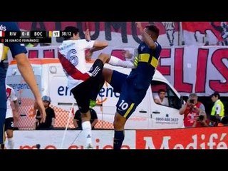 La patada de Nacho Fernádez en el superclásico, igualita a la de De Jong en Sudáfrica 2010