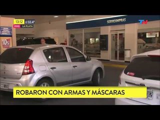 Roban estación de servicio, se escapan, chocan y son denunciados por los vecinos