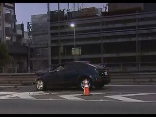 Subió a contramano en la autopista y produjo un choque frontal