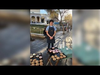 Vende desayunos para pagar su viaje de estudios