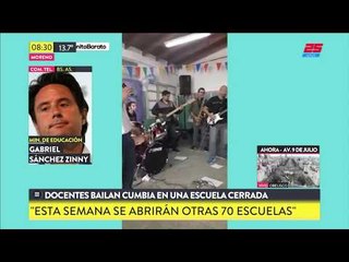Docentes hicieron una fiesta en una de las escuelas de "paro" por peligro de fuga de gas en Moreno