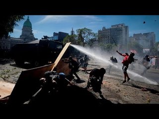 Pichetto pide que sean deportados los extranjeros que hicieron destrozos frente al Congreso
