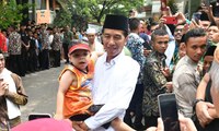 Saat Anak Berkebutuhan Khusus Panggil dan Peluk Jokowi