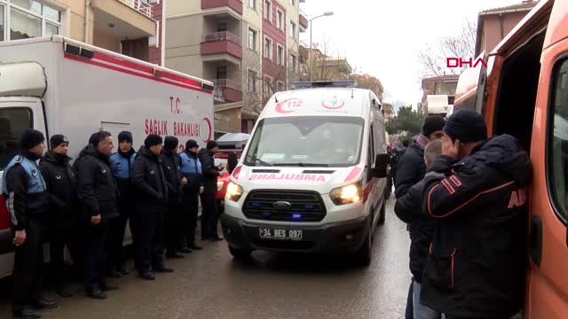 İstanbul ? Kartal'da Çöken Binanın Enkazında Arama Kurtarma Çalışmaları Devam Ediyor