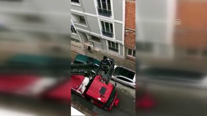 Ayakları ipe dolanan güvercini itfaiye ekipleri kurtardı - KIRKLARELİ