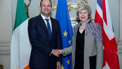 May e Varadkar discutem o Brexit em Dublin