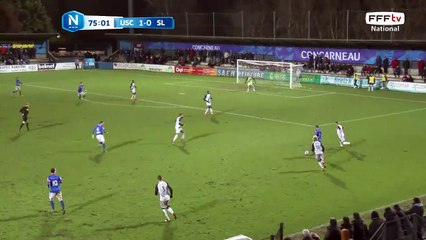 Frappe qui passe à gauche du montant