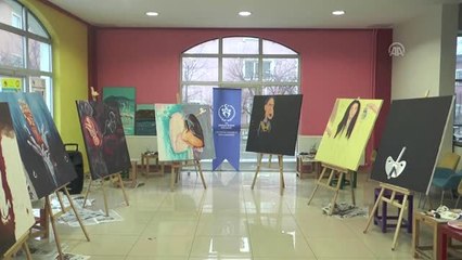 Sigaranın Zararlarını Tuvale Yansıttılar