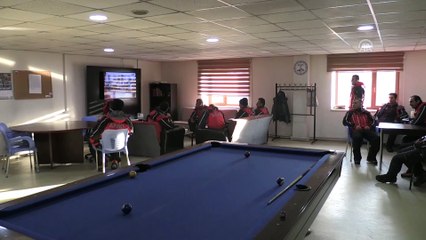 3 bin rakımda gerçeğini aratmayan çığ tatbikatı - VAN