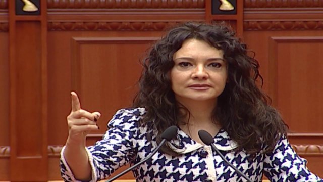 Spiropali - Bashes: Je pupac qe po merr ne qafe opoziten