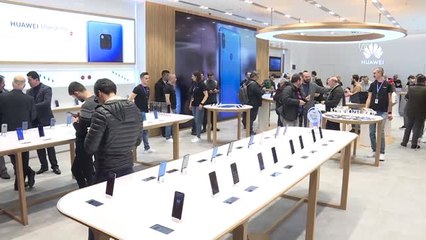 Huawei, Türkiye'deki İlk Deneyim Mağazasını İzmir'de Açtı