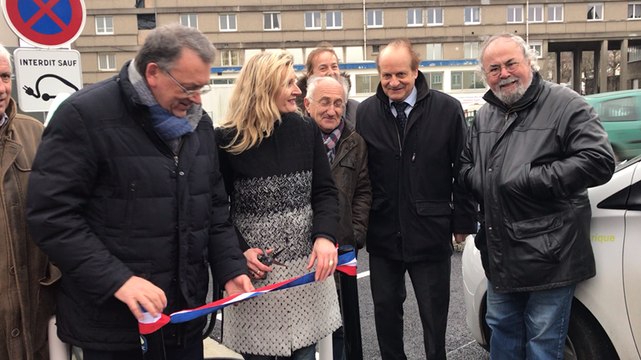 Inauguration de la borne de recharge rapide
