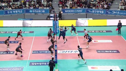 '아가메즈 29점' 우리카드 2위 탈환 / YTN