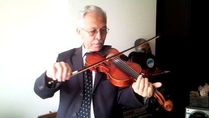 Mustafa Uzelli & 23 Nisan Kutlu Olsun