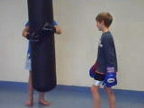 Boxe Salle Mermoz Orly Entraineur Farid khider