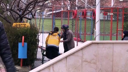 Dördüncü kattan düşen kadın hayatını kaybetti