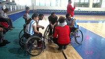 Sümbül Engelli Basketbol Takımı'ndan farklı galibiyet - HAKKARİ