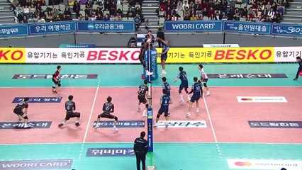 '아가메즈 29점' 우리카드 2위 탈환 / YTN