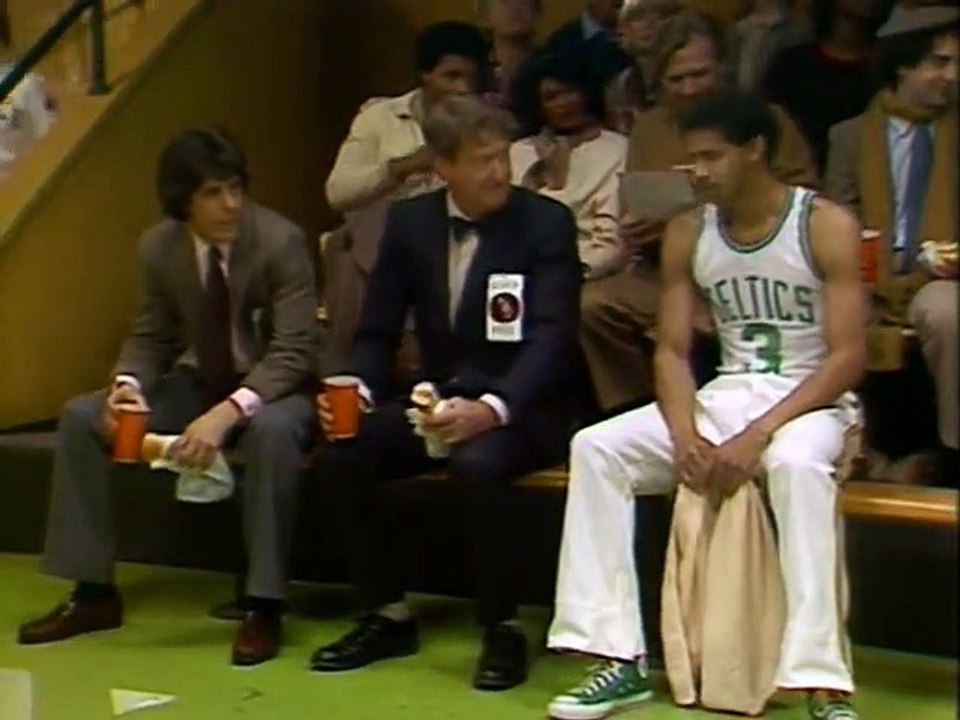 Newhart - 117 - A View from the Bench