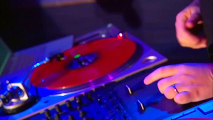 Russell Peters Presents LOLFlix.com