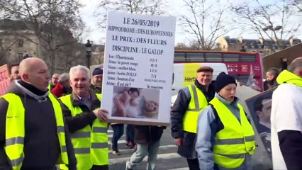 Más de 50.000 "chalecos amarillos" protestan en Francia