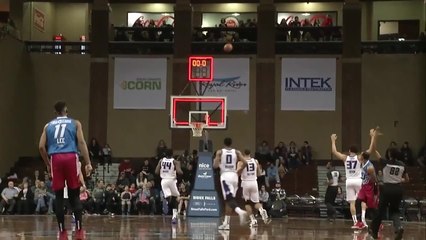 Jarvis Threatt sinks the shot at the buzzer